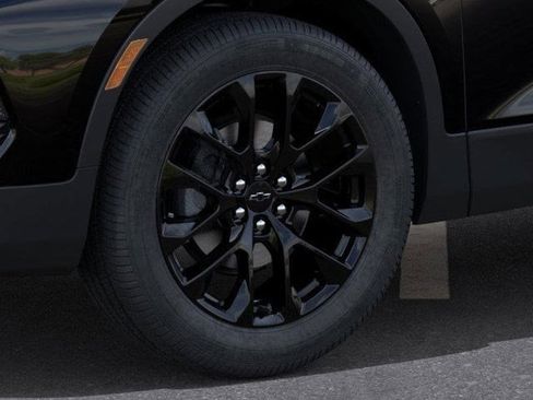 New 2025 Chevrolet Blazer LT w/ LPO, Black Sport Package image 10