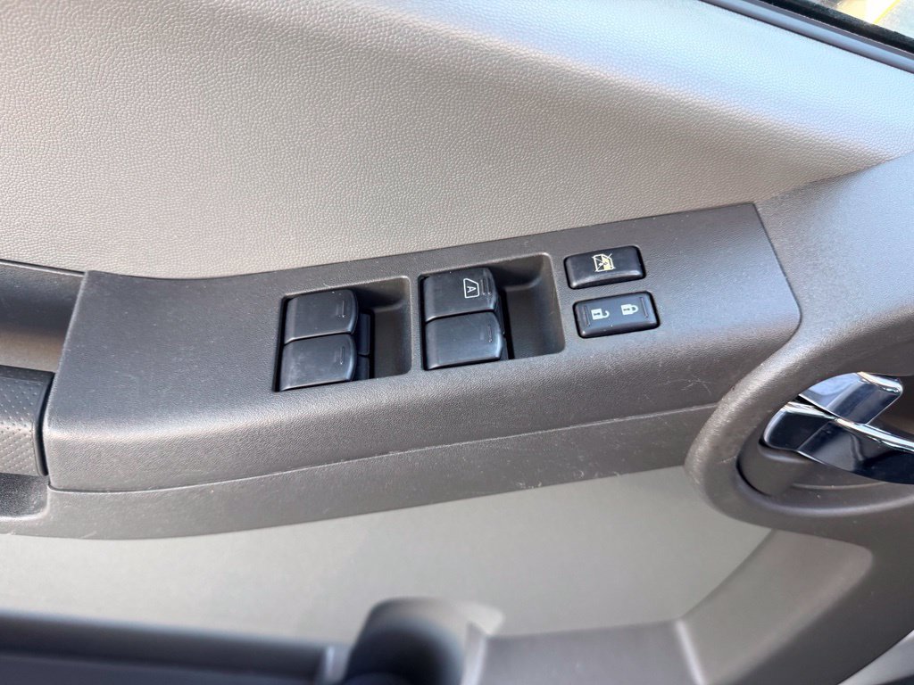 Used 2014 Nissan Xterra X AWD/4WD image 11