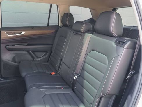 New 2026 Volkswagen Atlas SEL AWD/4WD image 9