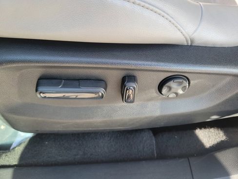 Used 2017 Honda CR-V EX-L image 10