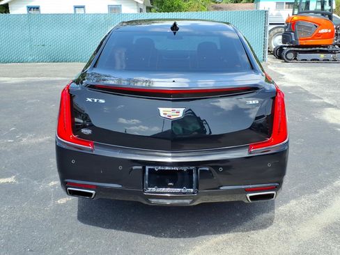 Used 2019 Cadillac XTS Luxury FWD image 4
