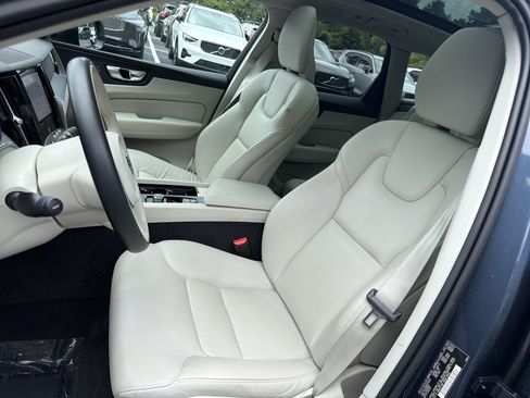 Certified 2024 Volvo XC60 B5 Core w/ Protection Package Premier AWD/4WD image 16