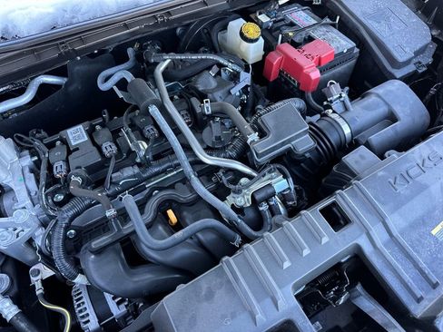 New 2025 Nissan Kicks SR image 30