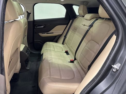 Used 2018 Jaguar F-PACE Prestige image 33