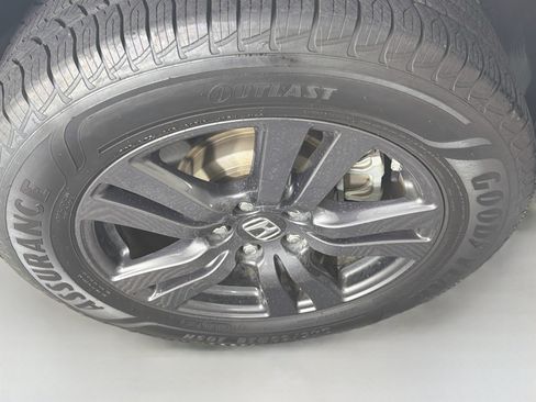 Used 2020 Honda Ridgeline Sport image 11