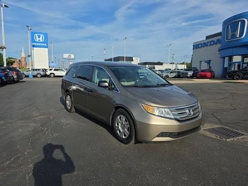 Used 2011 Honda Odyssey LX image 3