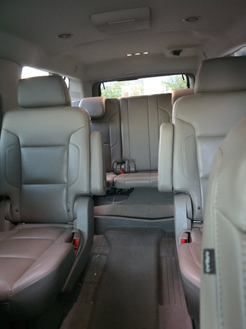 Used 2020 Chevrolet Suburban Premier AWD/4WD image 17
