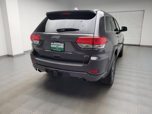 Used 2017 Jeep Grand Cherokee Overland AWD/4WD image 7