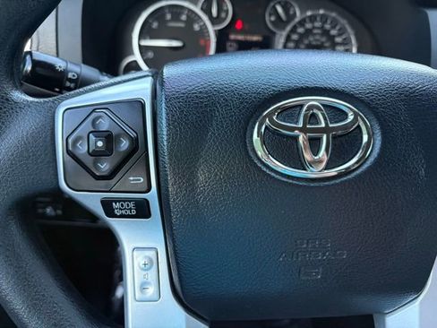 Used 2017 Toyota Tundra SR5 w/ SR5 Upgrade Package image 15