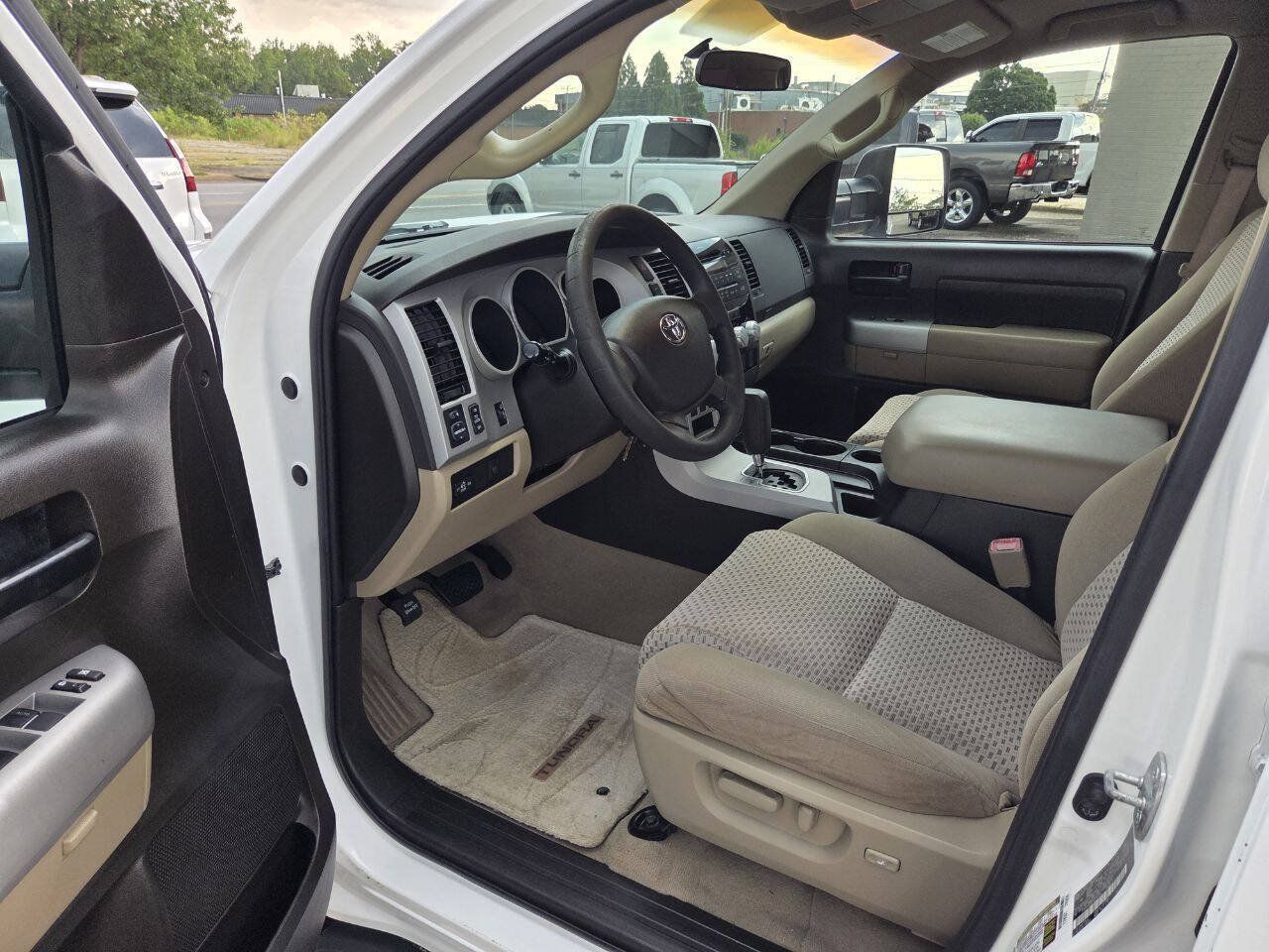 Used 2007 Toyota Tundra SR5 w/ TRD Off-Road Pkg RWD image 9