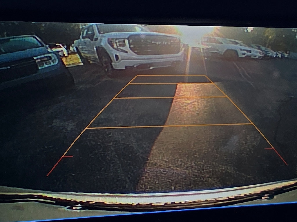 Used 2018 GMC Terrain SLE w/ Driver Convenience Package FWD image 13