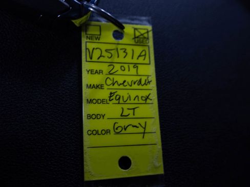 Used 2019 Chevrolet Equinox LT FWD image 32
