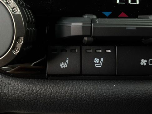 New 2026 Toyota Tundra Limited AWD/4WD image 31