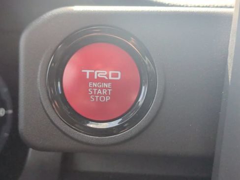 Used 2025 Toyota 4Runner TRD Sport AWD/4WD image 21