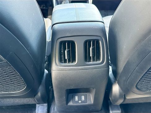 Used 2024 Hyundai Santa Cruz Limited image 27