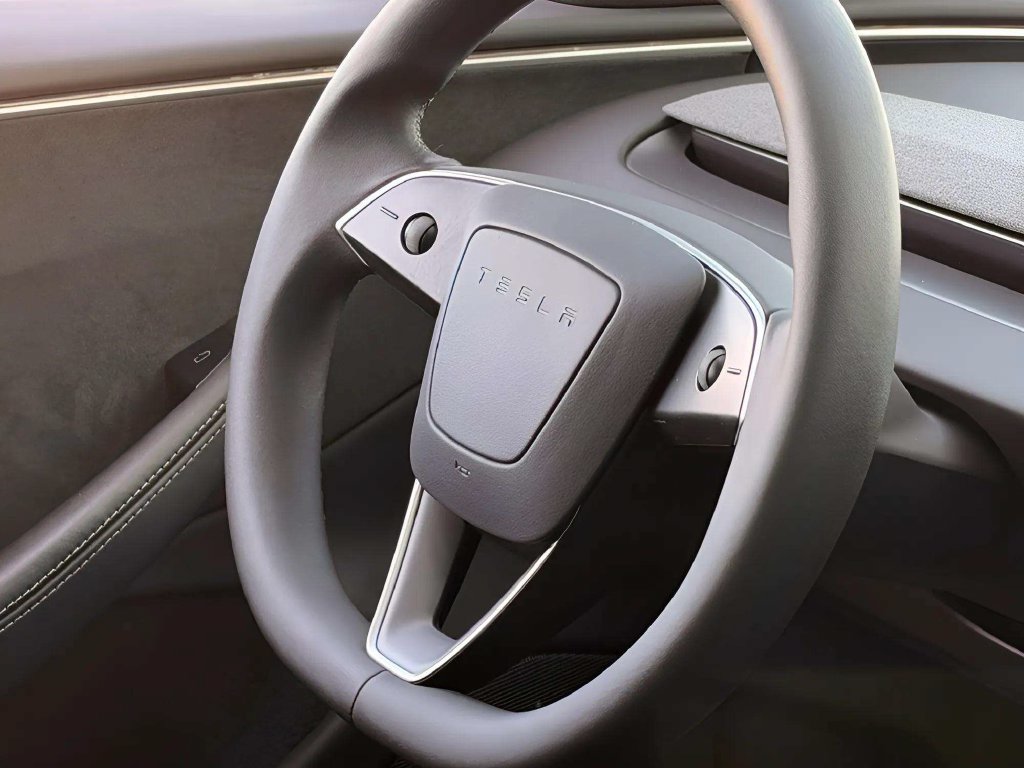 Used 2024 Tesla Model 3 Long Range AWD/4WD image 15