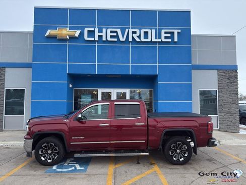 Used 2017 GMC Sierra 1500 SLT image 1