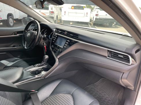 Used 2018 Toyota Camry SE image 27