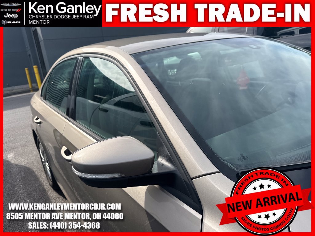 Used 2015 Volkswagen Passat 1.8T S FWD image 12