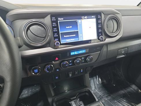 Certified 2022 Toyota Tacoma TRD Sport w/ Black Out Package (TMS) AWD/4WD image 17
