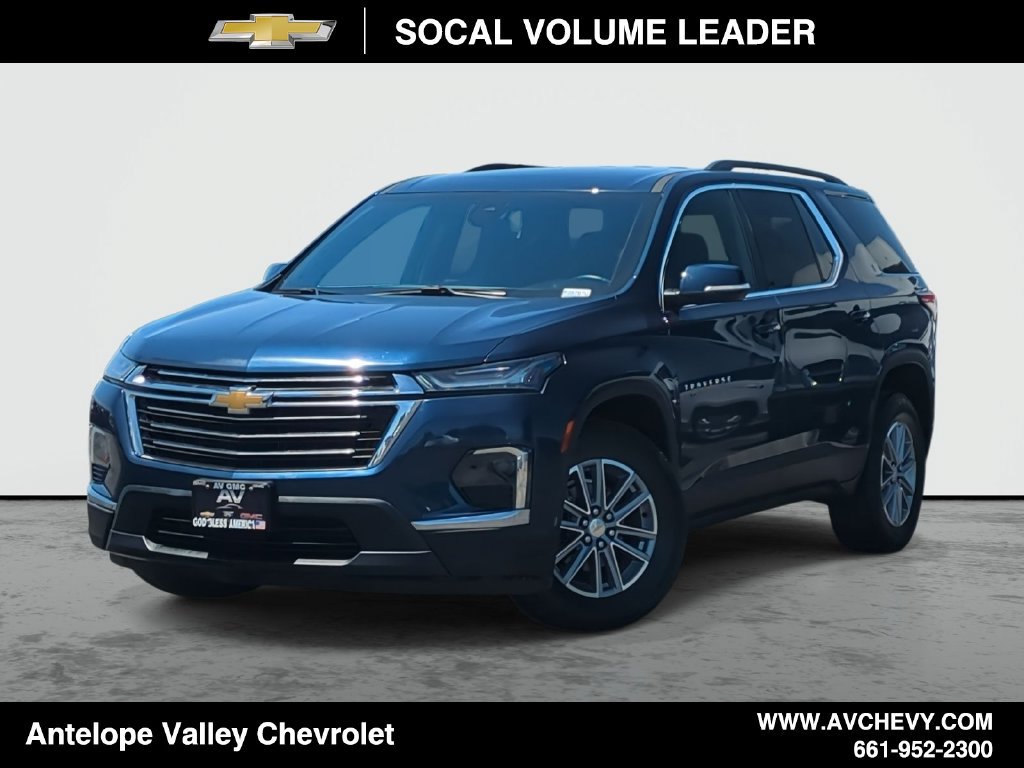 Used 2023 Chevrolet Traverse LT FWD image 1
