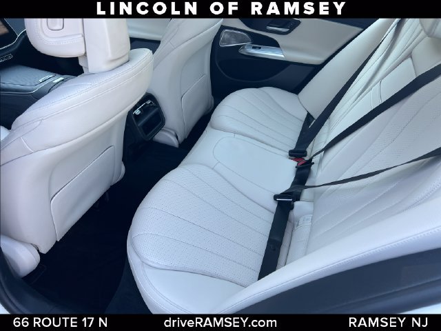 Used 2024 Mercedes-Benz E 350 4MATIC Sedan image 20