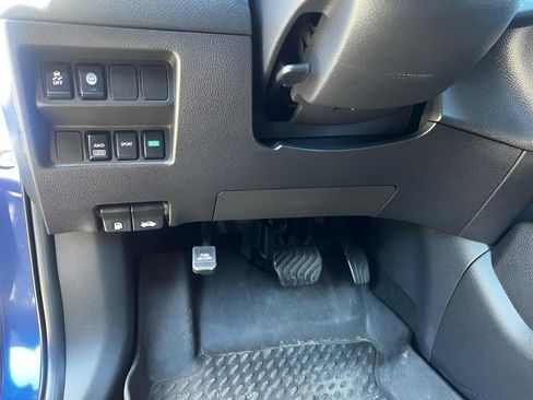 Used 2022 Nissan Rogue Sport S image 18