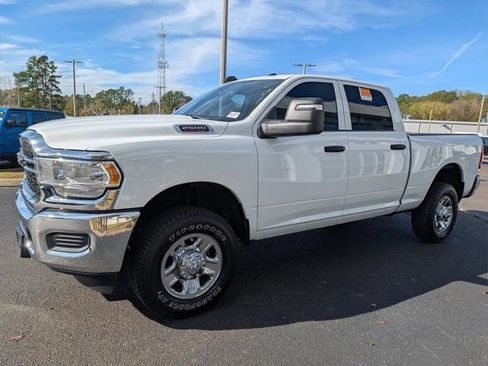 Certified 2024 RAM 2500 Tradesman w/ Chrome Appearance Group image 8