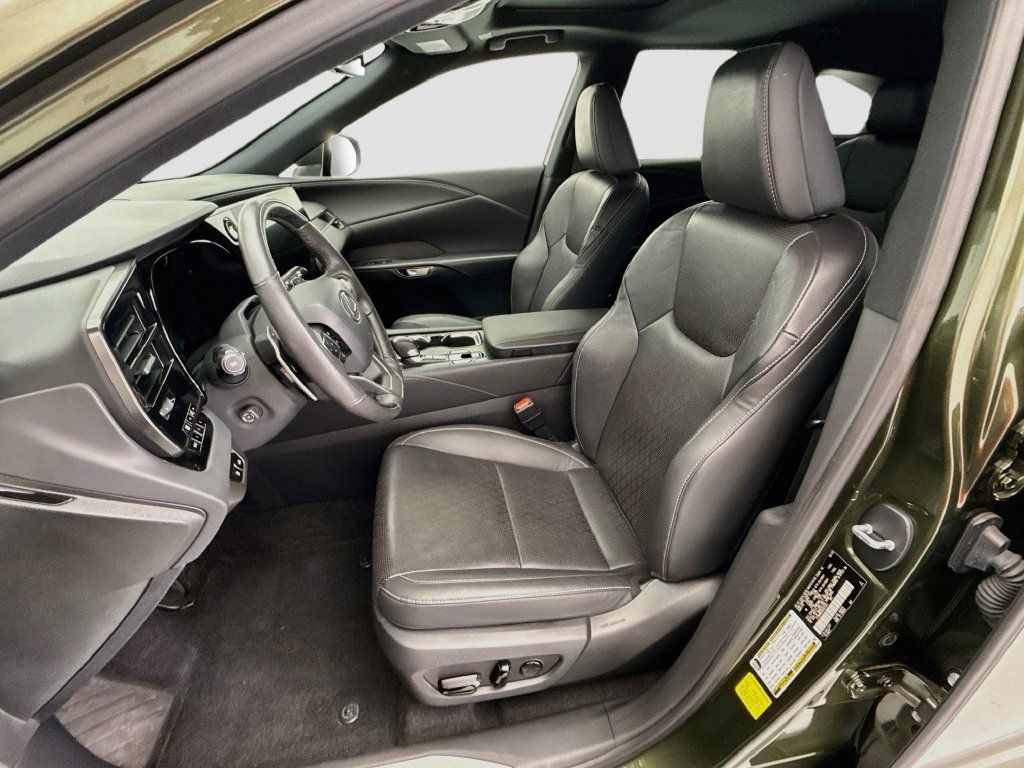 Used 2024 Lexus RX 350 Premium Plus w/ Convenience Package FWD image 17