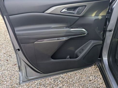 New 2026 Chevrolet Traverse LT w/ Midnight/Sport Edition image 9