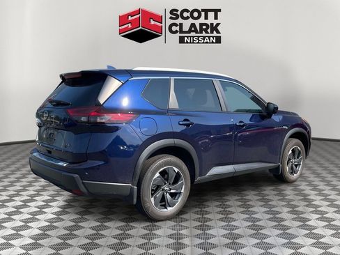 Used 2024 Nissan Rogue SV w/ SV Premium Package FWD image 6