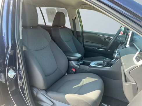 Used 2024 Toyota RAV4 XLE FWD image 16