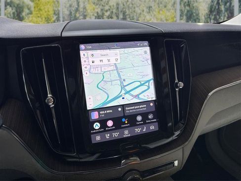 Used 2022 Volvo XC60 B5 Momentum image 27