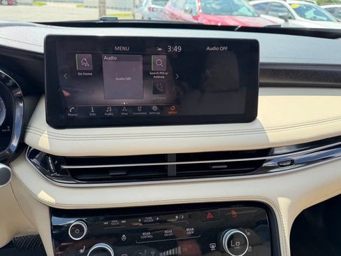 Used 2023 INFINITI QX60 Sensory w/ Vision Package FWD image 27