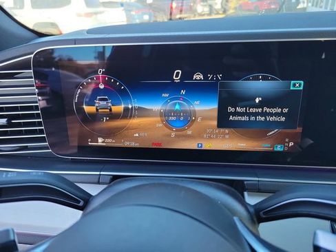 Used 2025 Mercedes-Benz GLS 450 GLS 450 image 21