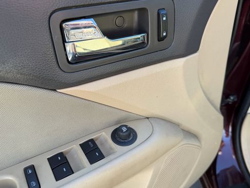Used 2011 Ford Fusion SE w/ 201A Rapid Spec Order Code image 19