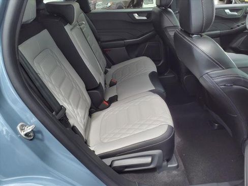 New 2024 Ford Escape SE w/ PHEV Premium Package image 6