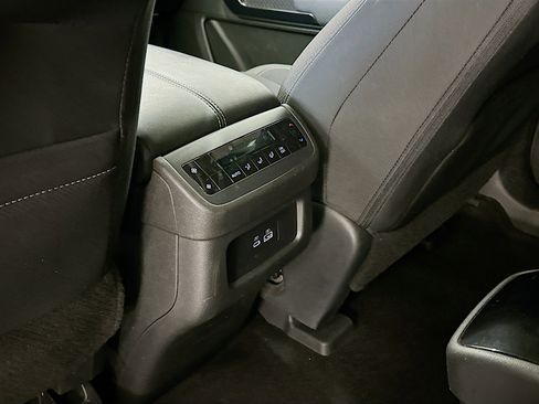 Used 2023 Nissan Pathfinder SV w/ SV Premium Package image 28