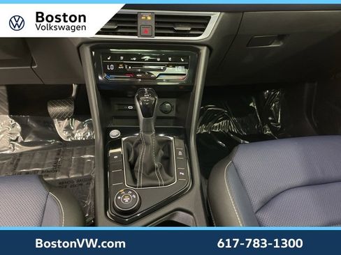 Used 2025 Volkswagen Taos SEL w/ Black Wheel Plus Package image 17