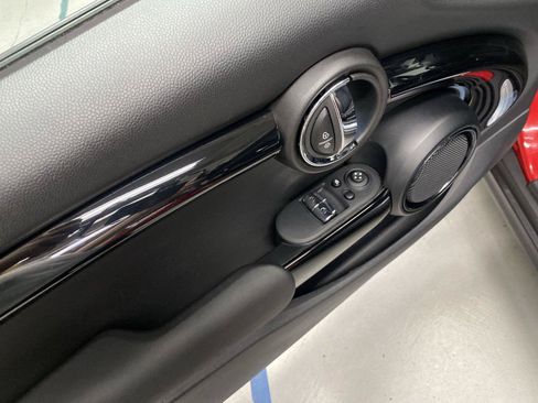 Used 2023 MINI Cooper 2-Door Hardtop FWD image 19