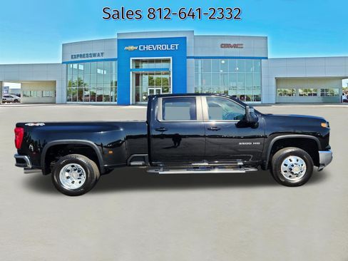 Used 2026 Chevrolet Silverado 3500 LT w/ Safety Package AWD/4WD image 8
