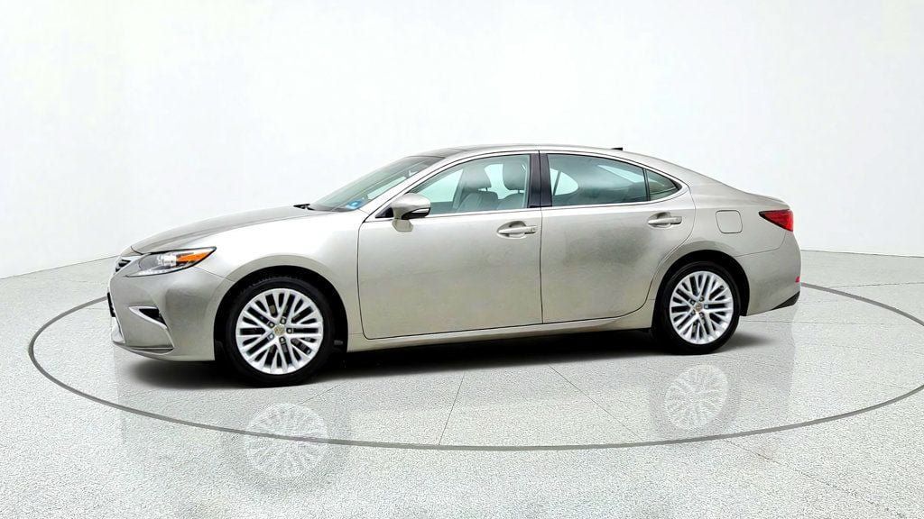 Used 2016 Lexus ES 350 w/ Luxury Package w/Wood Trim FWD image 8