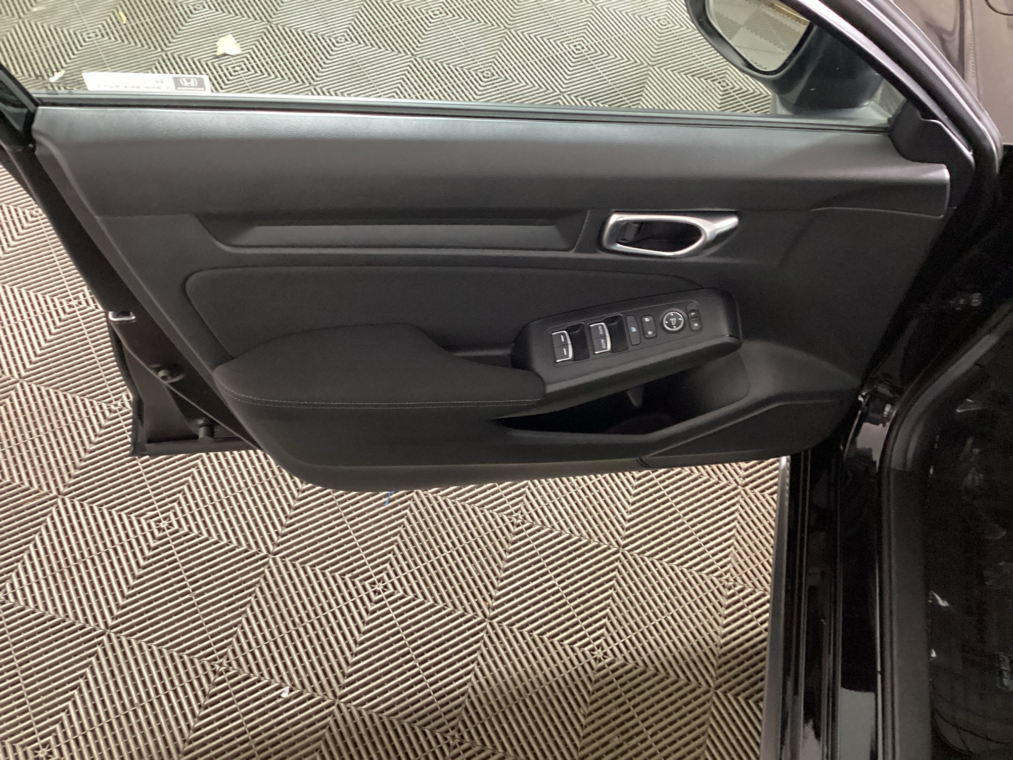 Used 2025 Honda Civic Sport image 15