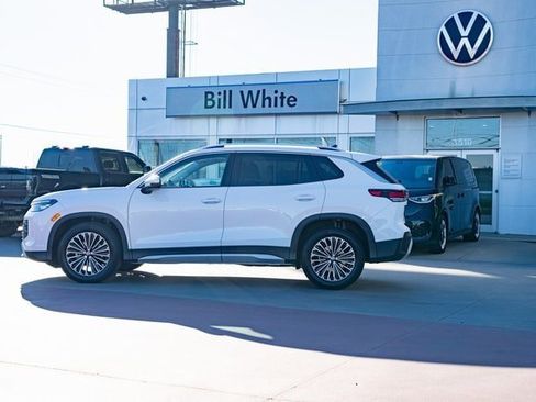 New 2026 Volkswagen Tiguan S FWD image 3