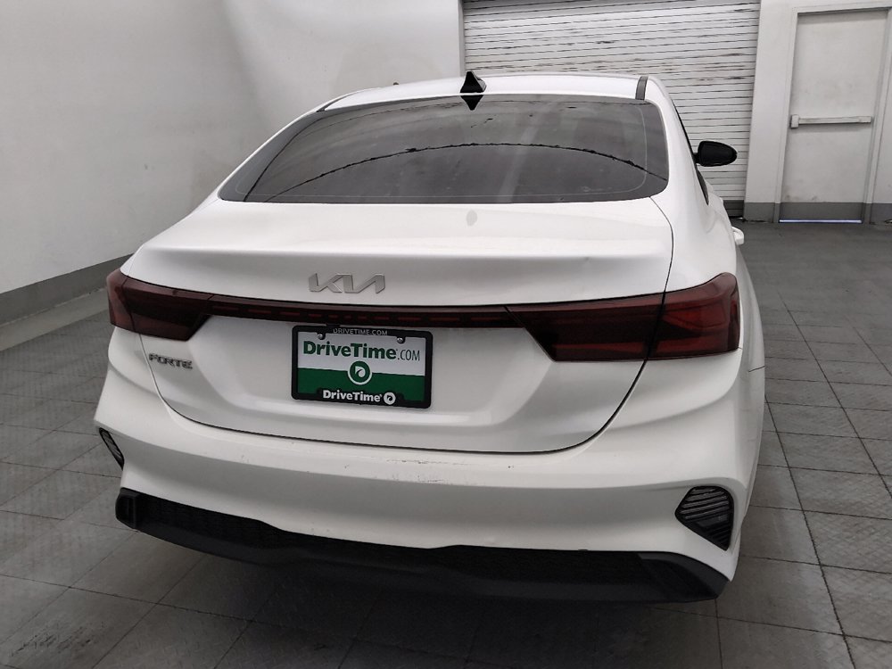 Used 2024 Kia Forte LXS w/ LXS Technology Package FWD image 7