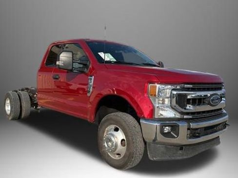 Used 2022 Ford F350 XLT w/ XLT Value Package image 4