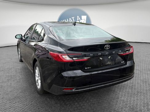 Used 2025 Toyota Camry LE FWD image 6
