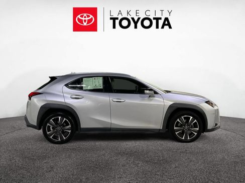 Used 2019 Lexus UX 200 w/ Accessory Package 2 image 10