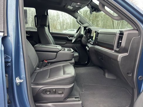 Used 2024 GMC Sierra 1500 SLT image 25