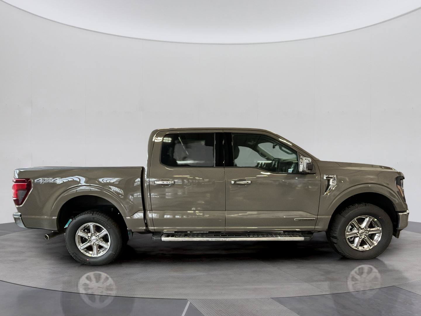Used 2025 Ford F150 XLT w/ Equipment Group 302A MID AWD/4WD image 8